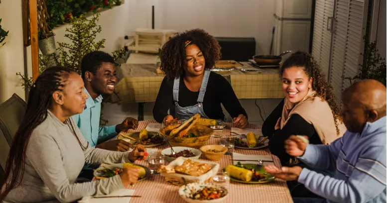 Friends enjoying nutritious meals during intermittent fasting eating window with balanced macronutrients for healthy weight loss